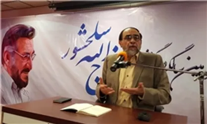 سلحشور اولین سینماگر شیعه ایرانی در جهان است/ برخی سازمان&zwnj;های حکومتی روح انقلابی را سرکوب می&zwnj;کنند