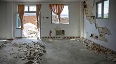 اعزام ۱۰ اکیپ به شهرستان کوهرنگ در پی زلزله / خسارات وارده فقط در بخش منازل مسکونی بوده است