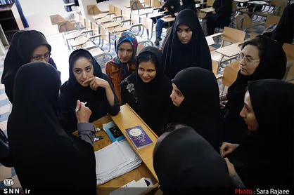 یک فنجان انگلیسی با اسمارتیز و لب&zwnj;های غنچه شده/ همه چیزی که از خانم استاد یاد گرفتم