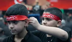 حضور فرزند در مساجد و حسینیه‌ها، می‌تواند زینت باشد