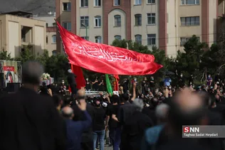 تشییع پیکر شهید مدافع حرم «رضا فرزانه»
