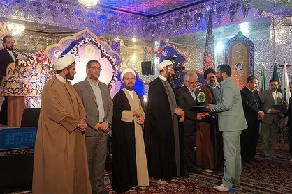 برگزیدگان سی و چهارمین جشنواره قرآن و عترت دانشجویان تجلیل شدند