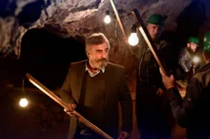 پایان فیلمبرداری فیلم سینمایی «آبی روشن»/ اولین تصویر از مهران احمدی