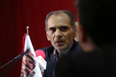 دلالان بازار ارز چگونه قماربازی می‌کنند؟ / بازیگران داخلی در معاملات‌فردایی دلار نقش دارند