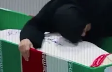 بین بردگی و جنگ انتخاب من تفنگ است