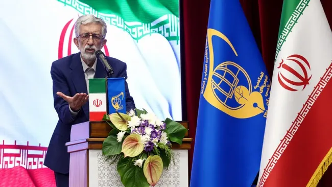 حدادعادل: قدرت‌های بزرگ زور دارند، اما عقل و شرف نه / اگر دانشمند نداشتیم، نمی‌توانستیم از کشور دفاع کنیم + فیلم