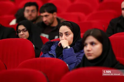 جشن بی&zwnj;مدیریتی در دانشکده مدیریت؛ روز دانشجو در سایه سرد بی&zwnj;تدبیری/ چرا به تشکل&zwnj;های دانشجویی تریبون نرسید؟!