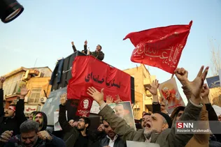 تجمع اعتراضی دانشجویان مقابل سفارت انگلیس