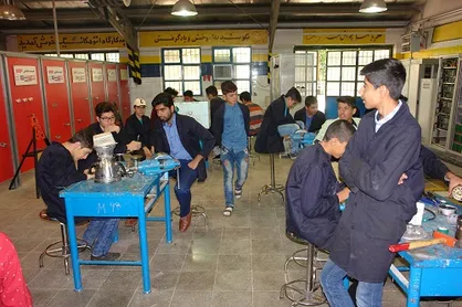 آموزش تکمیلی و ارزشیابی دروس کارگاهی و عملی هنرستان&zwnj;ها حضوری برگزار می&zwnj;شود