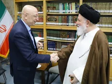 لزوم رسیدگی به وضعیت علمی دانشگاه‌های غیرانتفاعی/ تلاش کنید در هر موقعیتی حداقل فشار به دانشجو وارد شود