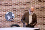 حضور مهدی چمران در خبرگزاری