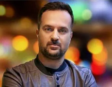 احمد مهران‌فر به نمایش «مولن روژ» پیوست