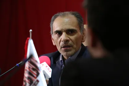 دلالان بازار ارز چگونه قماربازی می&zwnj;کنند؟ / بازیگران داخلی در معاملات&zwnj;فردایی دلار نقش دارند