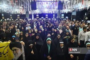همایش دختران انقلاب