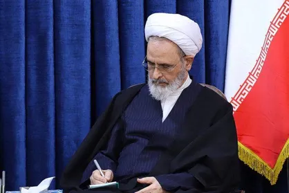 آیت الله اعرافی در پاسخ به الازهر: چرا کشور مدافع ایران را متجاوز می&zwnj;خوانید؟ / آیا نادیده گرفتن جنایت&zwnj;های آمریکا و اسرائیل، انصاف است؟