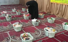 دانشجویان  دانشگاه آزاد شهرکرد بسته‌های غذایی بین نیازمندان توزیع کردند