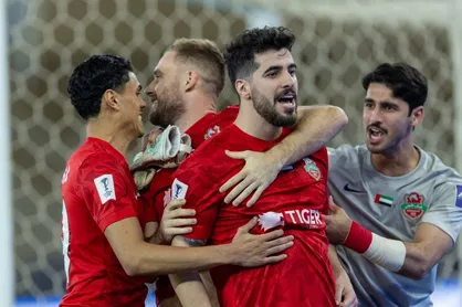 صعود شباب الاهلی به نیمه&zwnj;نهایی لیگ نخبگان با گلزنی عزت&zwnj;اللهی