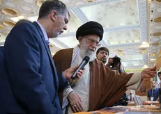 رهبرانقلاب گفتند برای حل مشکل کاغذ هرکمکی لازم است انجام می‌دهم