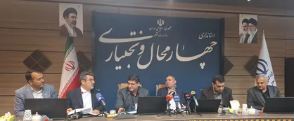 کلنگ&zwnj;زنی ساخت پروژه انتقال آب از چشمه آب سفید بروجن در هفته دولت&nbsp;