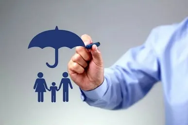 پوشش بیمه‌ای ۸۰۰ هزار نفر در قم