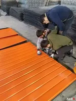 دانشجویان جهادگر دانشگاه صنعتی کرمانشاه کانکس و سرپناه برای مردم زلزله‌دیده می‌سازند+تصاویر