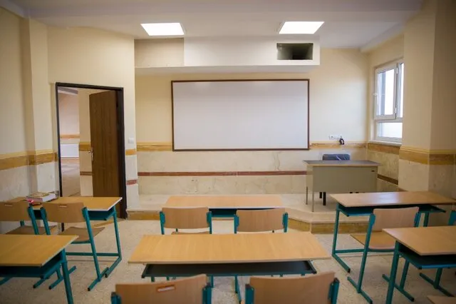 بهره‌برداری از ۱۳۳ پروژه آموزشی هرمزگان تا مهرماه / ۴۵۴ کلاس درس آماده پذیرش دانش‌آموزان