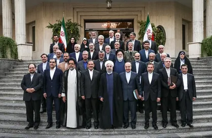 احتمال فروپاشی دولت پیرمرد&zwnj;ها!
