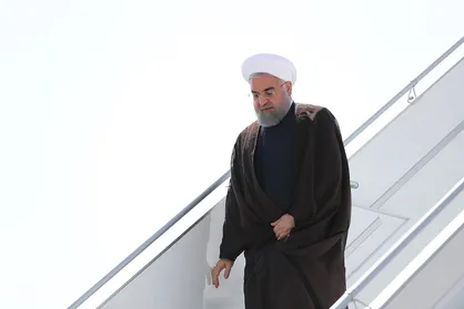 بعد از گذشت دو روز از زلزله؛ روحانی بالاخره وارد کرمانشاه شد
