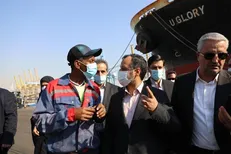 وزیر اقتصاد از گمرک و بندر شهید رجایی بازدید کرد