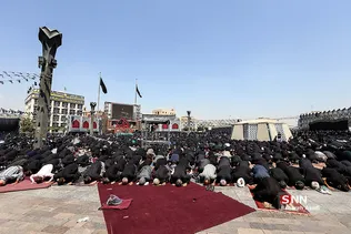 عزاداری ظهر عاشورا در میدان امام حسین (ع)