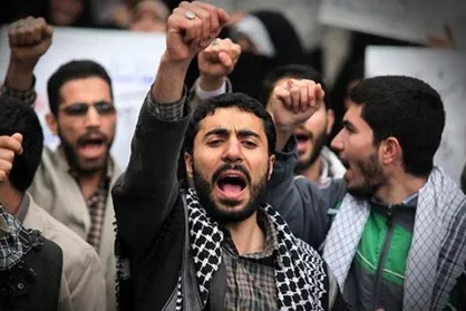 واکنش دانشجویان به تحریم&zwnj;های اخیر آمریکا با #بسیجی&zwnj;&zwnj;ام/ بسیج مدال پاسبانی از ارزش&zwnj;هاست