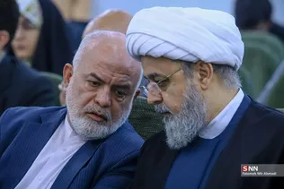 نشست  حمید شهریاری