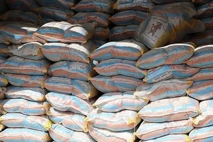 برنج های ایرانی احتکار شده با نرخ مصوب در بازار توزیع شود