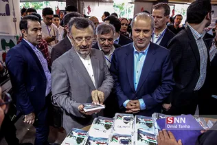 مهدی تاج رئیس فدراسیون فوتبال و محمدرضا داورزنی معاون توسعه ورزش قهرمانی و حرفه ای، وزارت ورزش و جوانان ایران