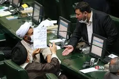 درخواست ۴۰ دفتر انجمن اسلامی دانشجویان مستقل از مجلس / بودجه ۱۴۰۰ هیچ طرحی برای جلوگیری از فرار مالیاتی ندارد