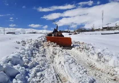 راه ۴۷۵ روستای مازندران باز شد؛ رانش شدید در جاده شیخ موسی