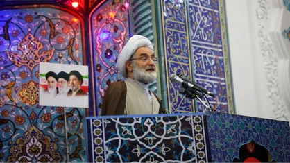امام جمعه رشت: اگر زیرساخت&zwnj;های ما را بزنید زیرساخت&zwnj;هایتان را می&zwnj;زنیم/کشورهای عربی حامی آمریکا این خط&zwnj;ونشان را جدی بگیرند