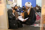 اجتماع طلاب در بیت آ‌یات مکارم شیرازی و علوی گرگانی