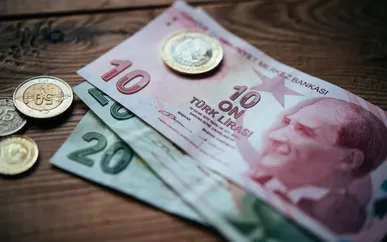 قیمت لیر ترکیه چرا برای ایرانی‌ها بالا و پایین می‌رود؟ داستان از تهران شروع می‌شود