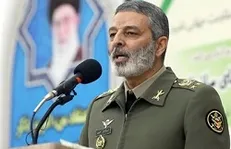 سرلشکر موسوی: پوشیدن لباس نظامی برای دفاع از نظام و مردم است