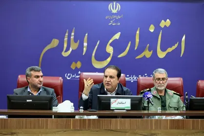 اصناف و بازاریان در خط مقدم نبرد اقتصادی قرار دارند