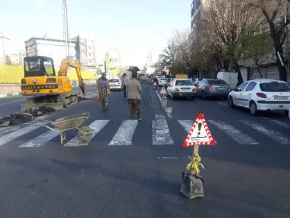 اجرای جداول جداکننده در مسیر خط ویژه BRT امامت