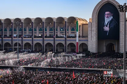 گزارش الجزیره از حضور میلیونی در تشییع قائد شهید امّت در تهران