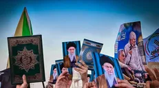 شعری در واکنش به هتک حرمت قرآن /
جانشان را می‌دهند این قوم در راه حسین