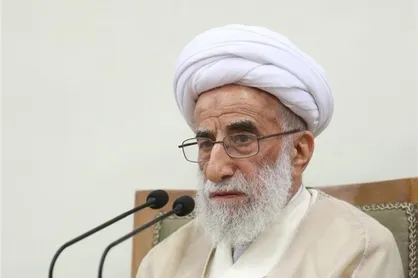 ما دانشجویان نسل چهارم انقلاب، حمایت خود را از مواضع مجلس خبرگان اعلام میداریم