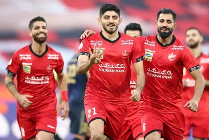 پرسپولیس ۳-۱ گل گهر/ تثبیت صدرنشینی سرخپوشان به صرف گل و دبل