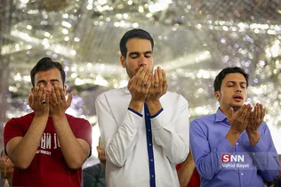 نماز عید قربان در حرم مطهر رضوی 