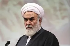 رهبر شهید انقلاب حافظه‌ای بسیار قوی داشتند و یک رِجالی کم‌نظیر بودند /  آقا گفتند من و خانواده‌ام ان‌شاءالله همه با هم شهید می‌شویم + فیلم