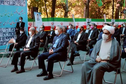 دشمنان به دنبال آن هستند که نهاد&zwnj;های انقلابی به فراموشی سپرده شوند