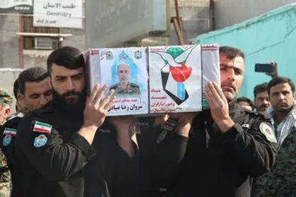 بدون تعارف با خانواده شهیدی از فرماندهان نوپو